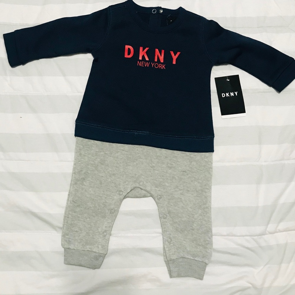 DKNY New York baby boy body suit